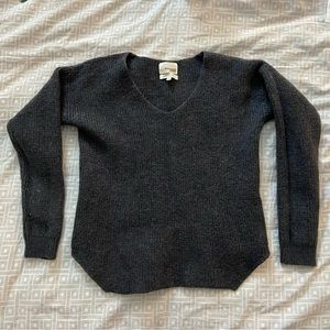 Aritzia Wilfred Free Grey 100% Wool Sweater size S